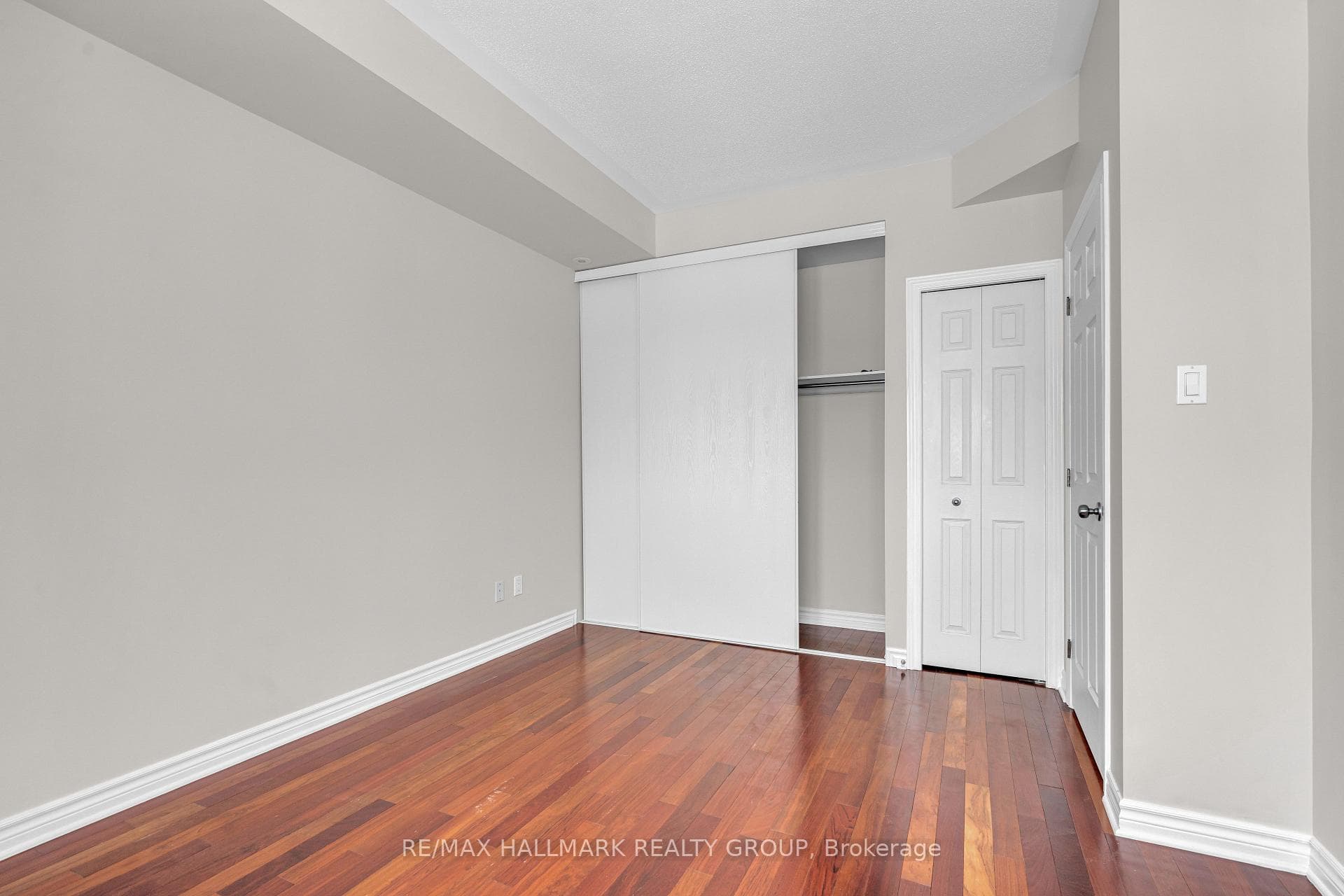 221 Crestway Drive Unit G photo 15