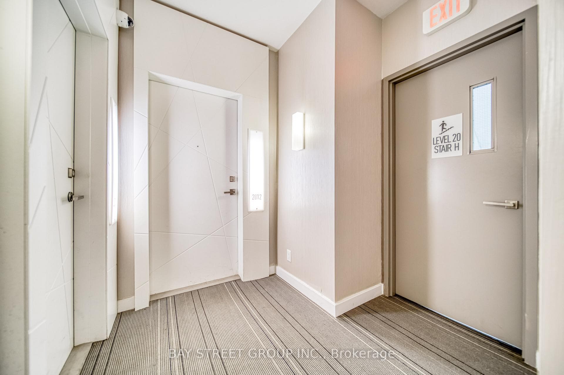 14 York Street Unit 2012 photo 4