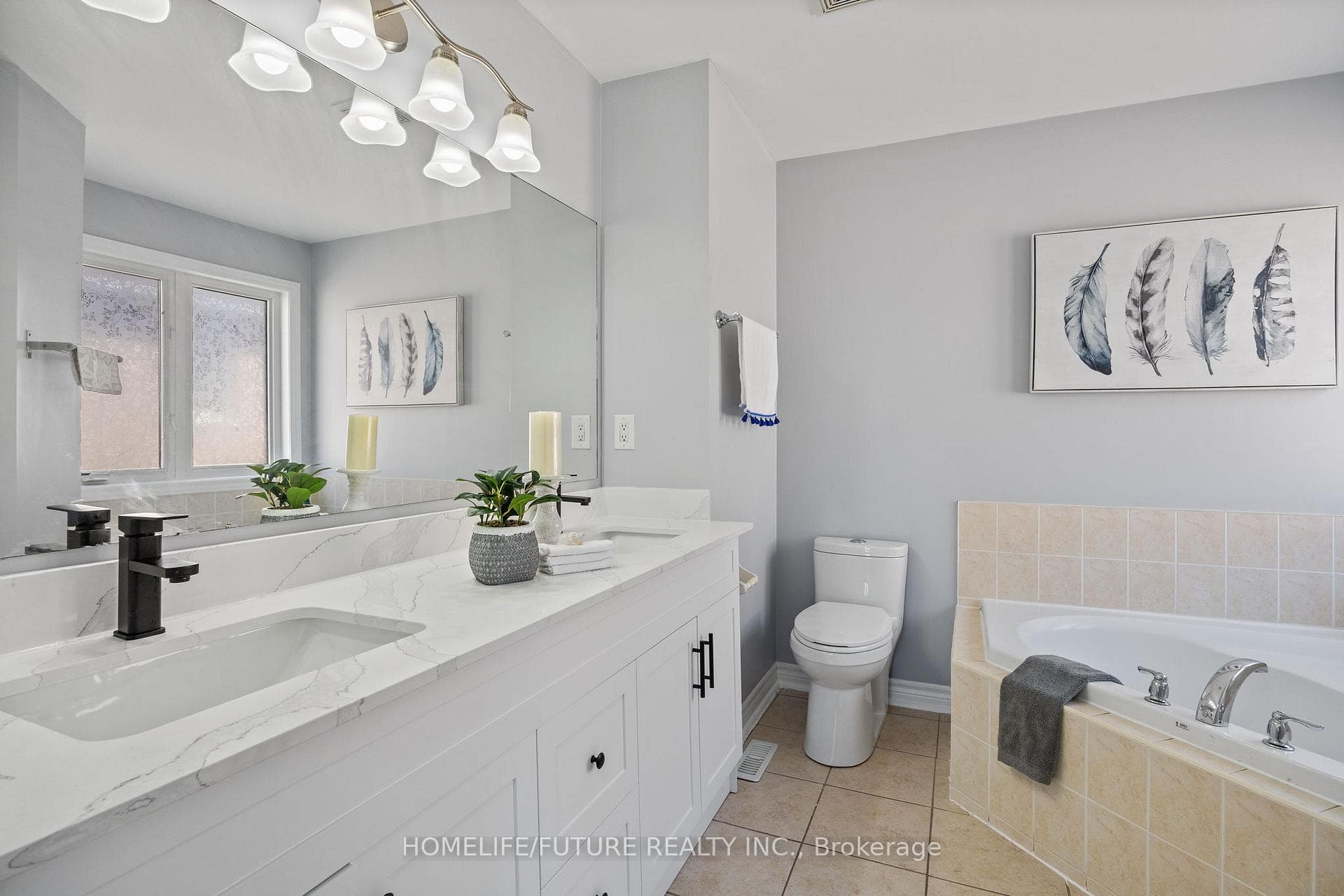 652 Twain Avenue photo 27