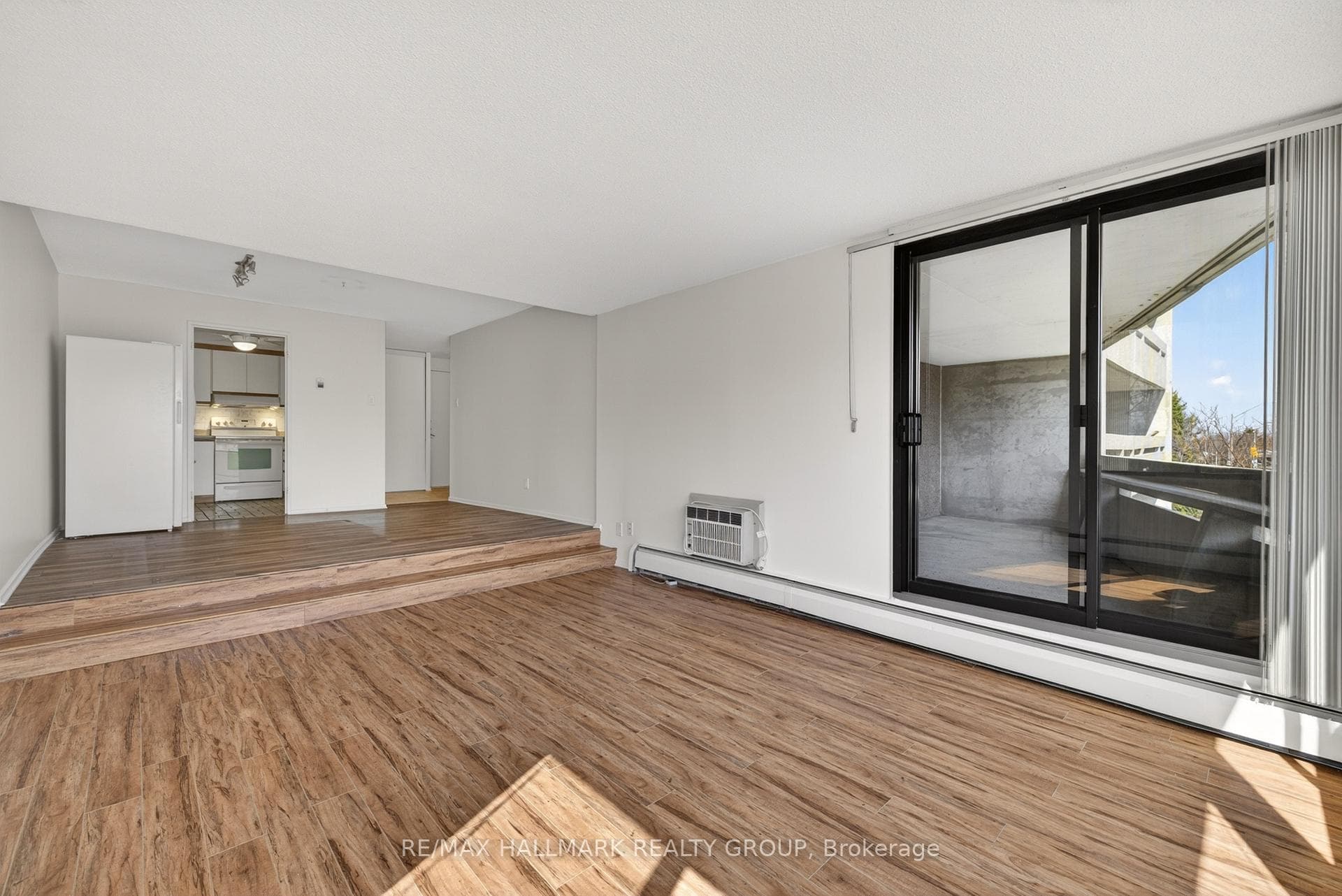 415 Greenview Avenue Unit 306 photo 14