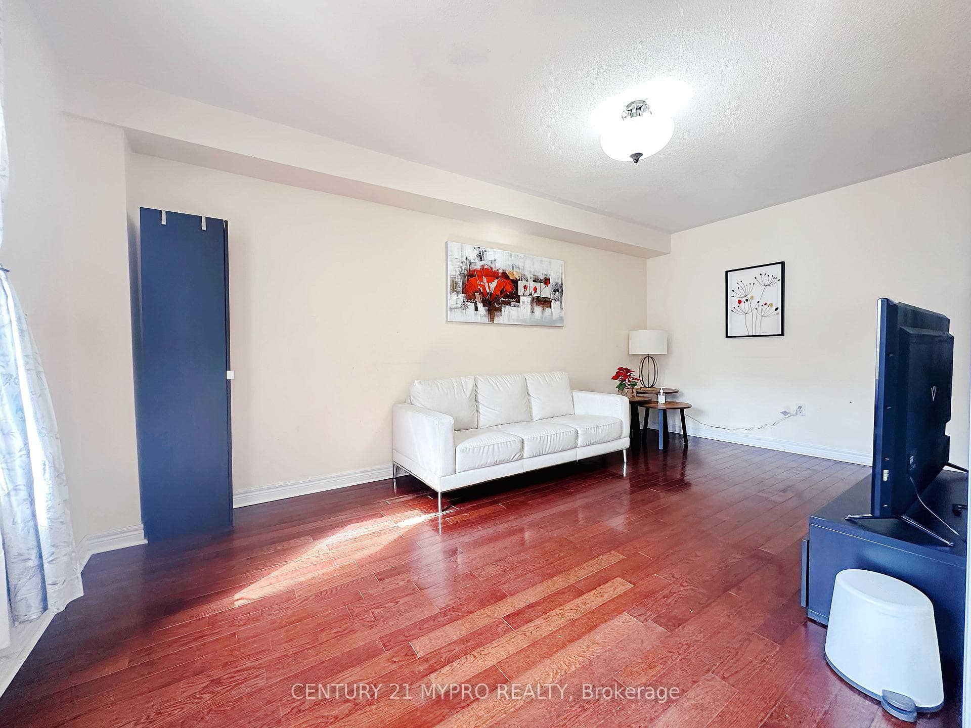 63 Bianca Drive photo 3