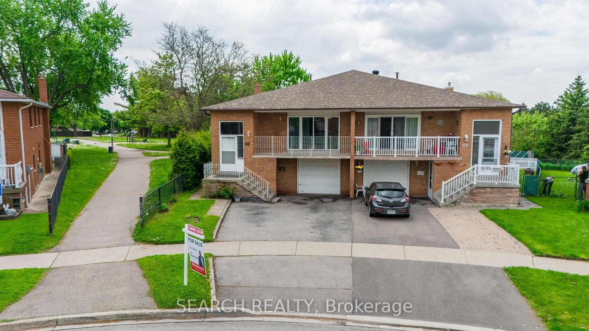 62 Dantek Court photo 1