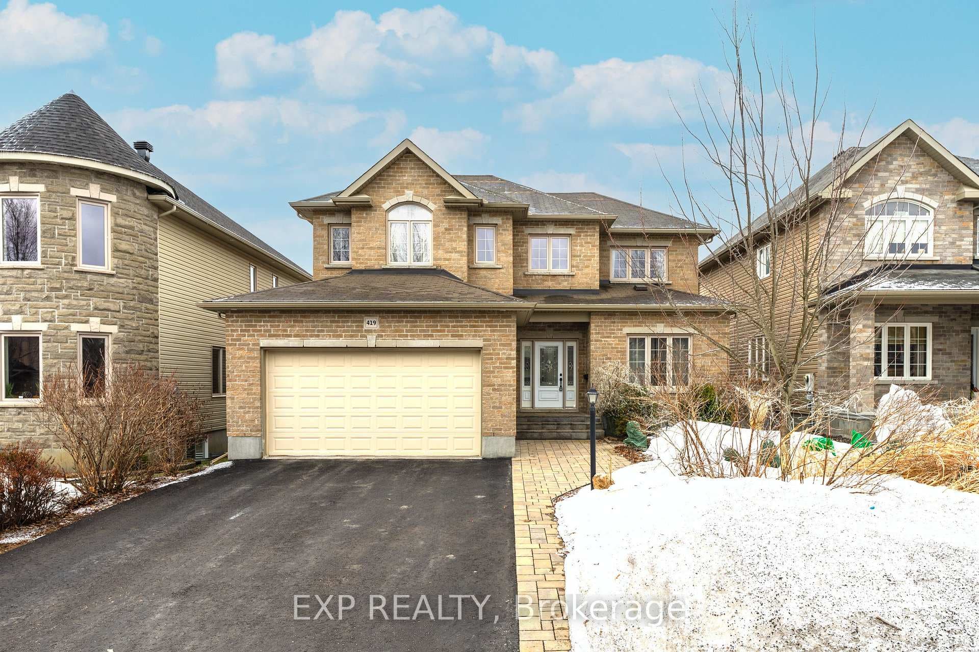 419 Landswood Way photo 1
