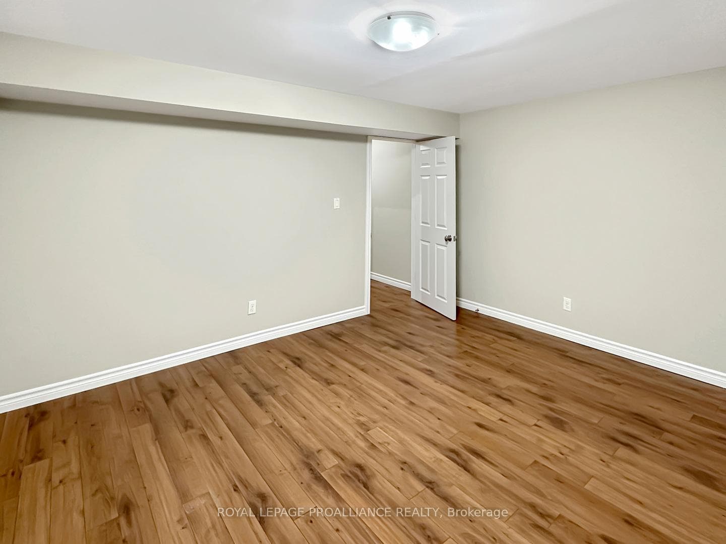 53 Sarah Court photo 33