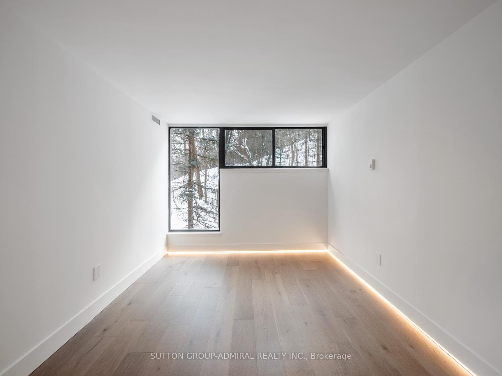 3900 Yonge Street Unit 405 photo 27