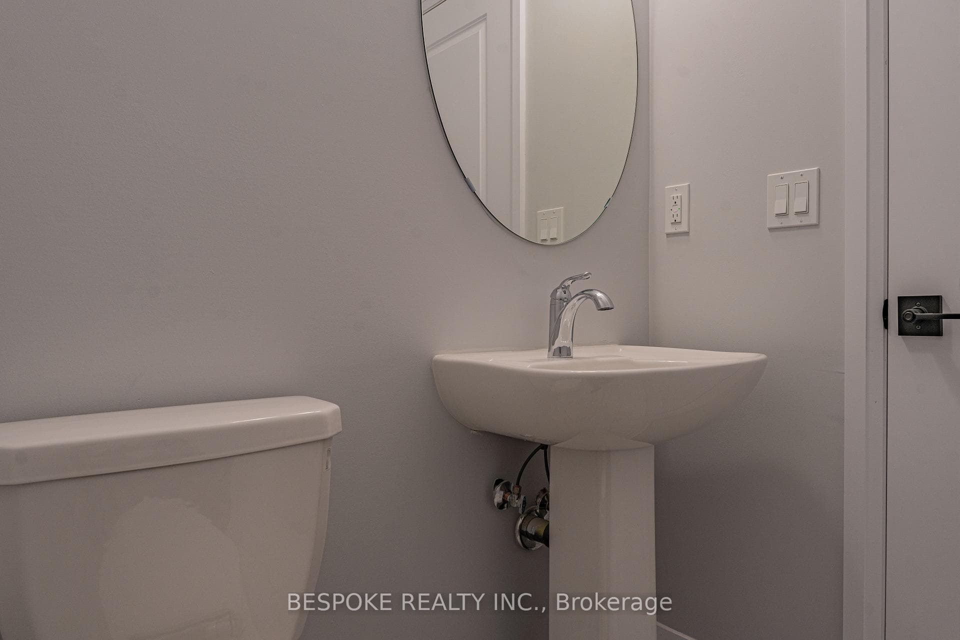 944 Grosbeak Trail photo 6