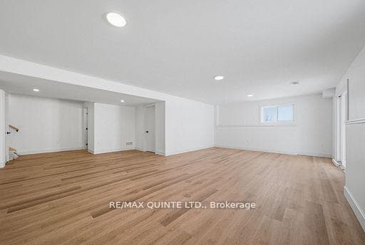 2501 Harmony Road photo 32