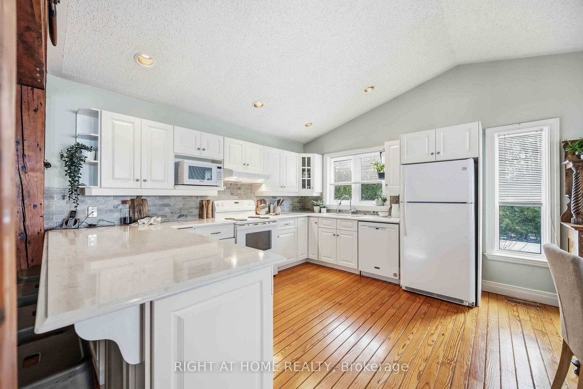 28 Birch Island Road photo 12