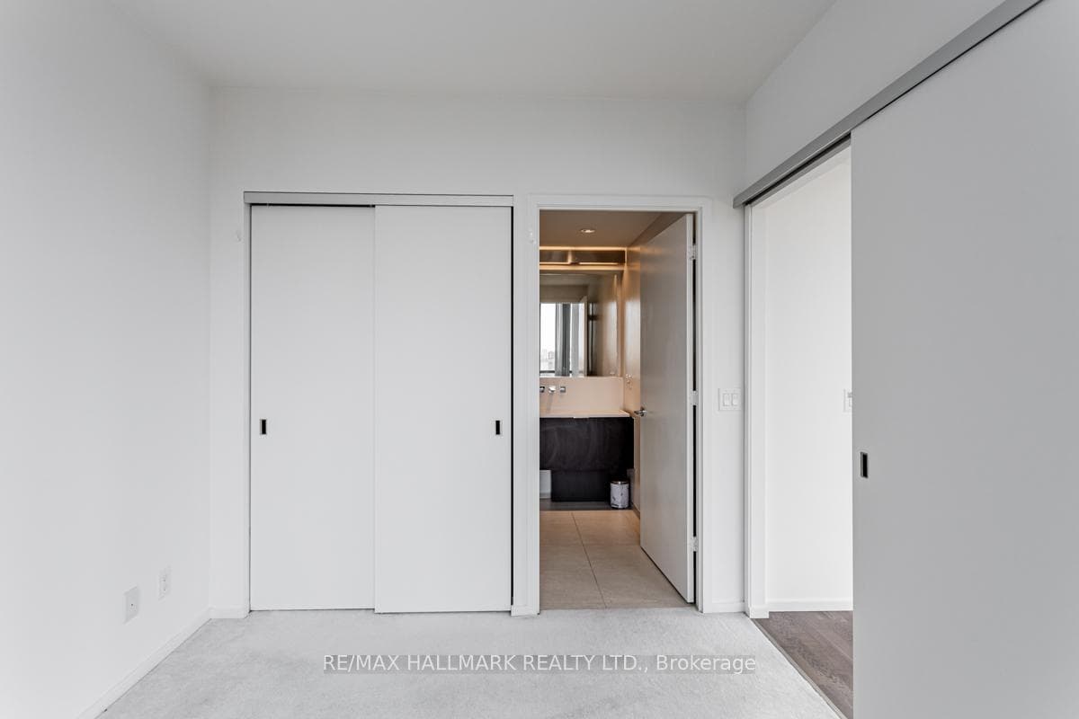 101 Charles Street Unit 1706 photo 17