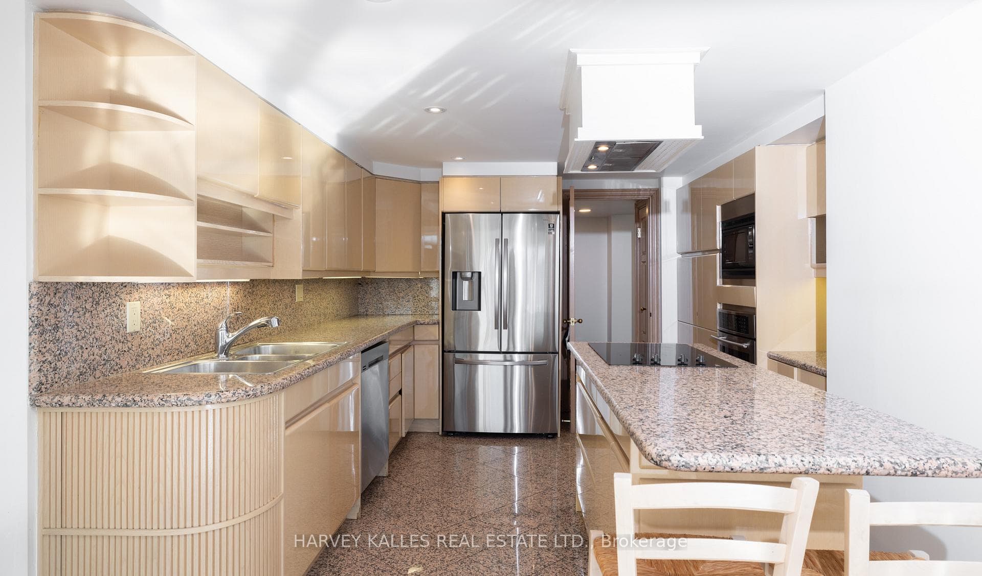 110 Bloor Street Unit 2006 photo 5
