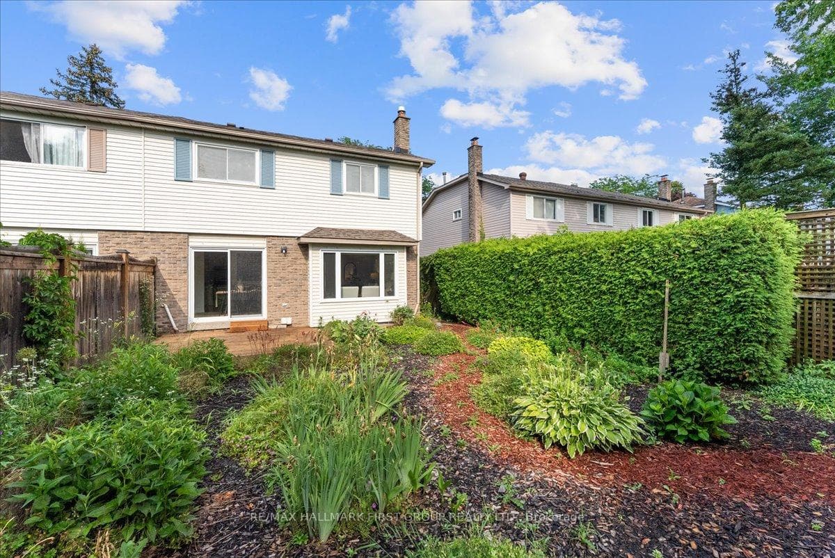 16 Goodfellow Street photo 44