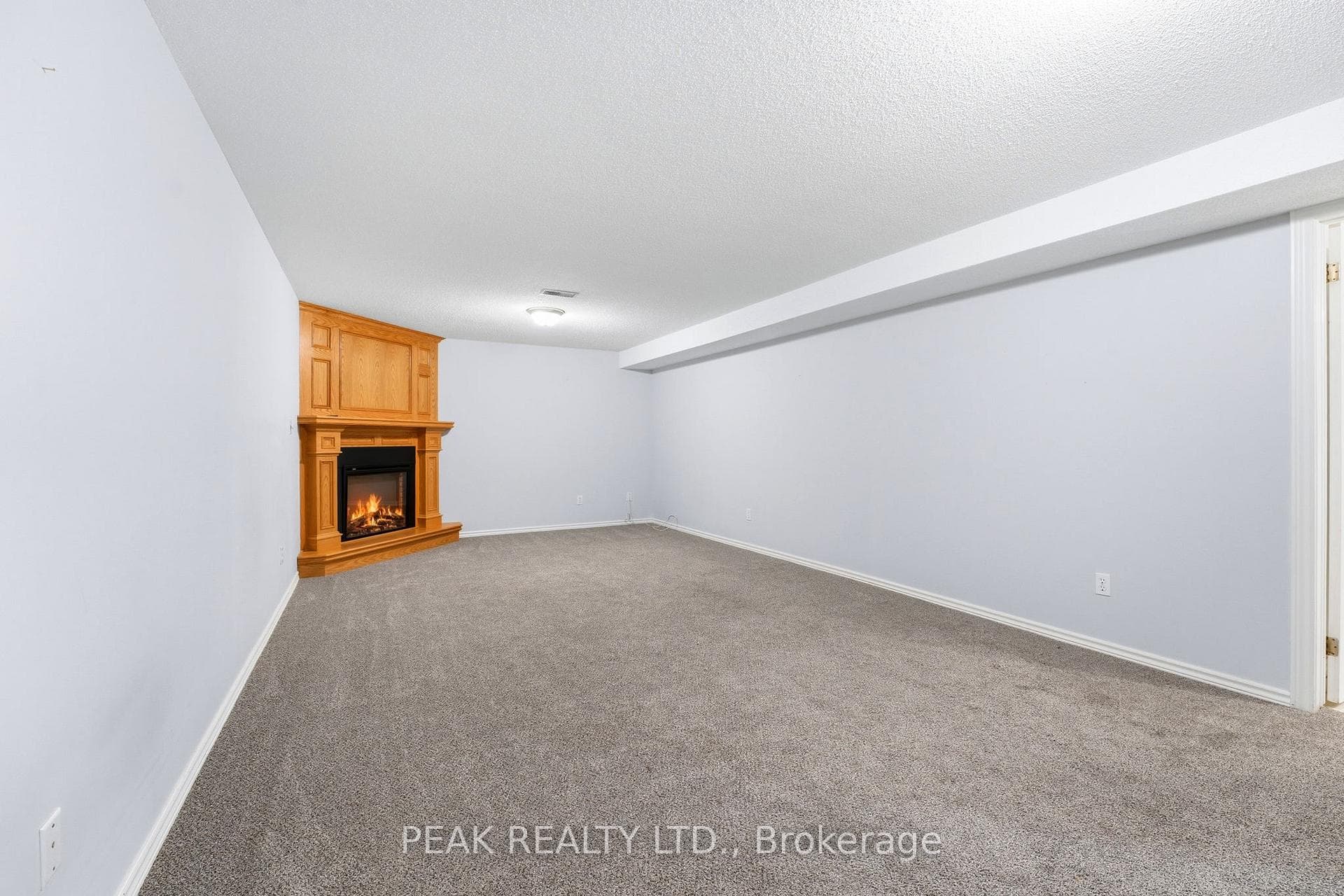 570 West Street Unit 43 photo 18