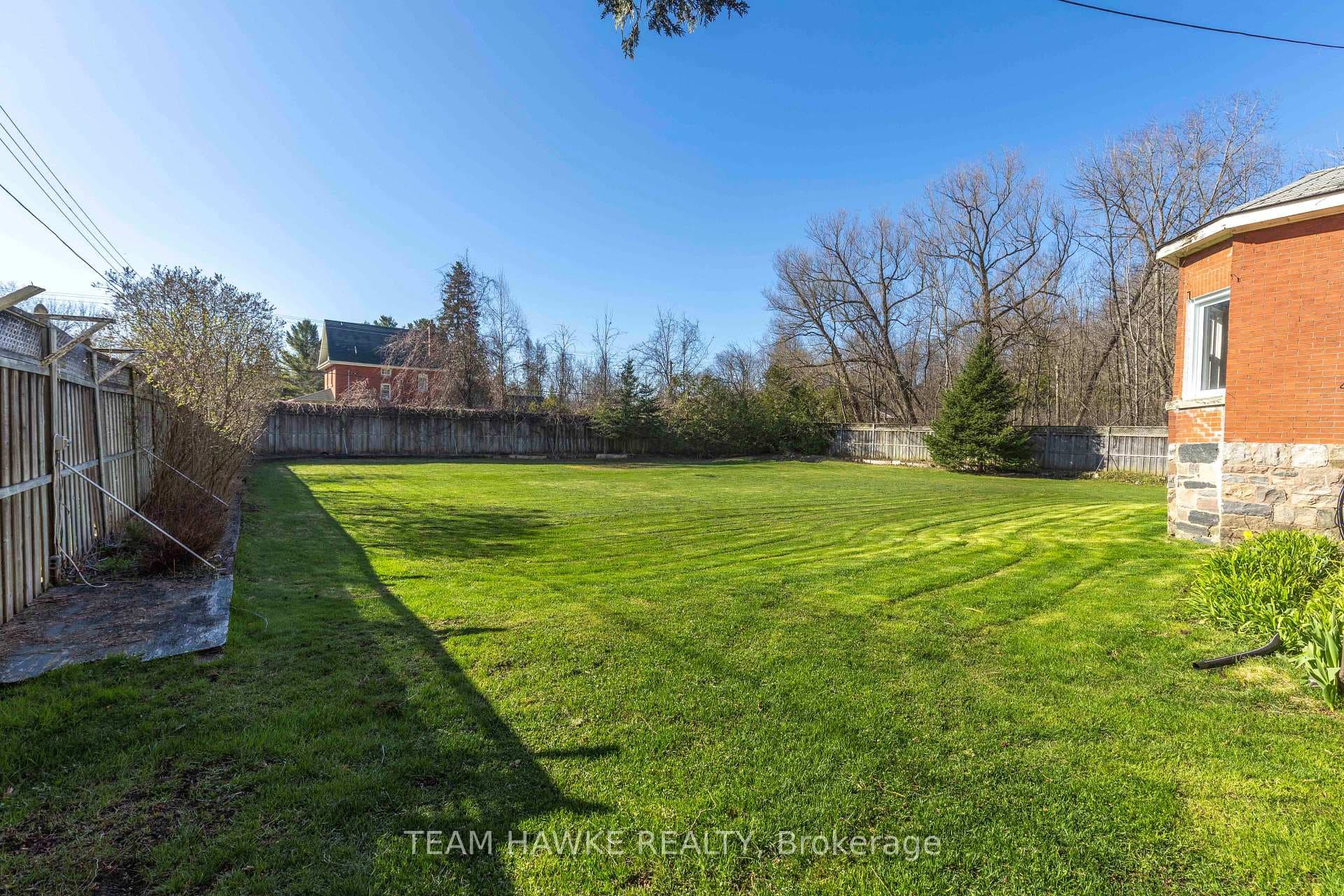 540 Algoma Avenue photo 21