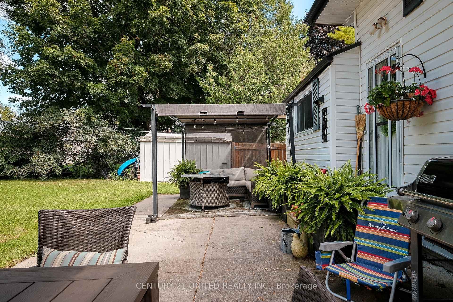 241 Woodward Avenue photo 26