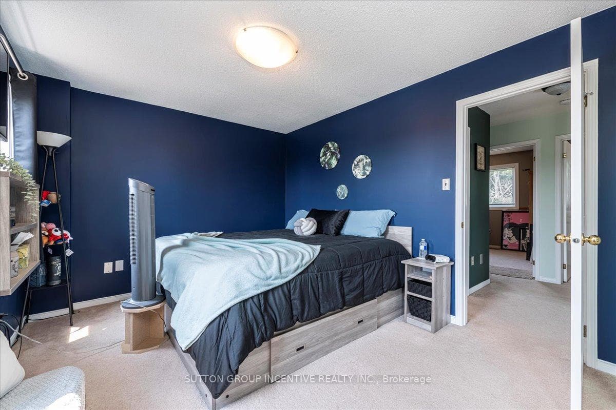 111 Laidlaw Drive photo 10