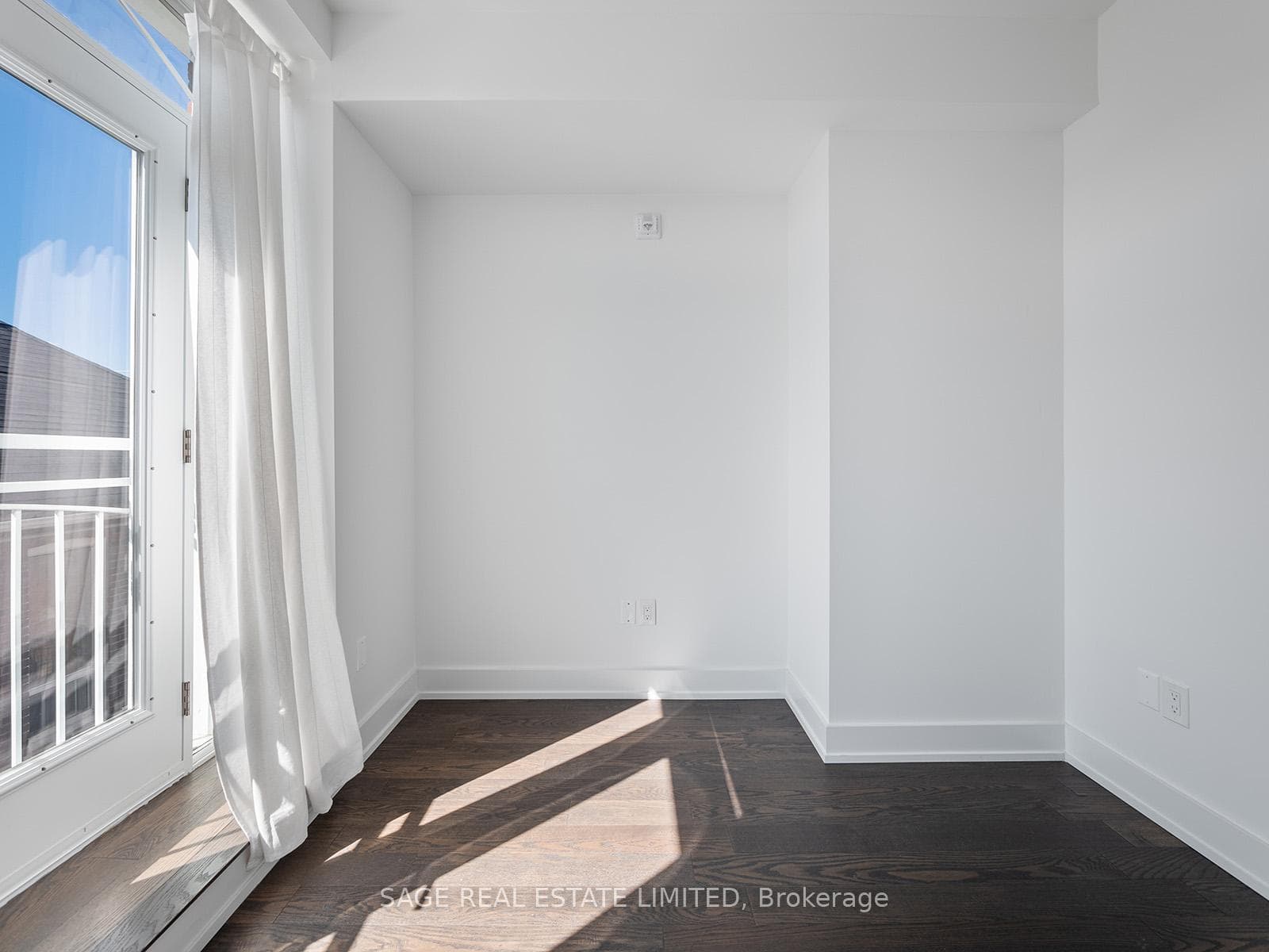 1183 Dufferin Street Unit 111 photo 18