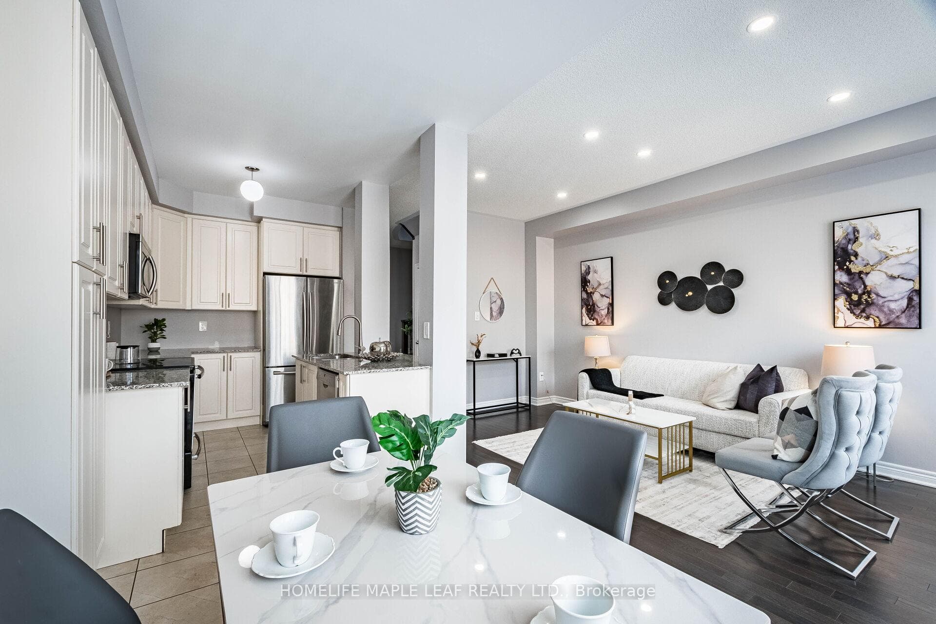 76 Rockman Crescent photo 15