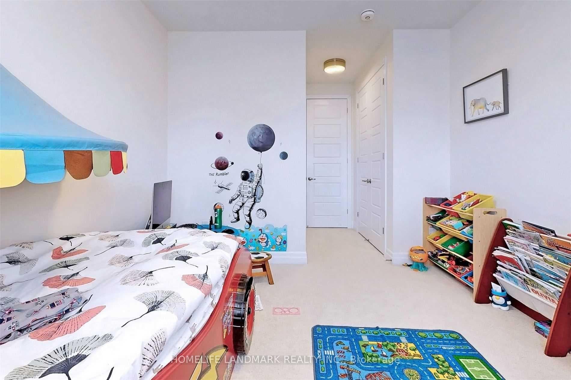 3268 Donald Mackay Street photo 37