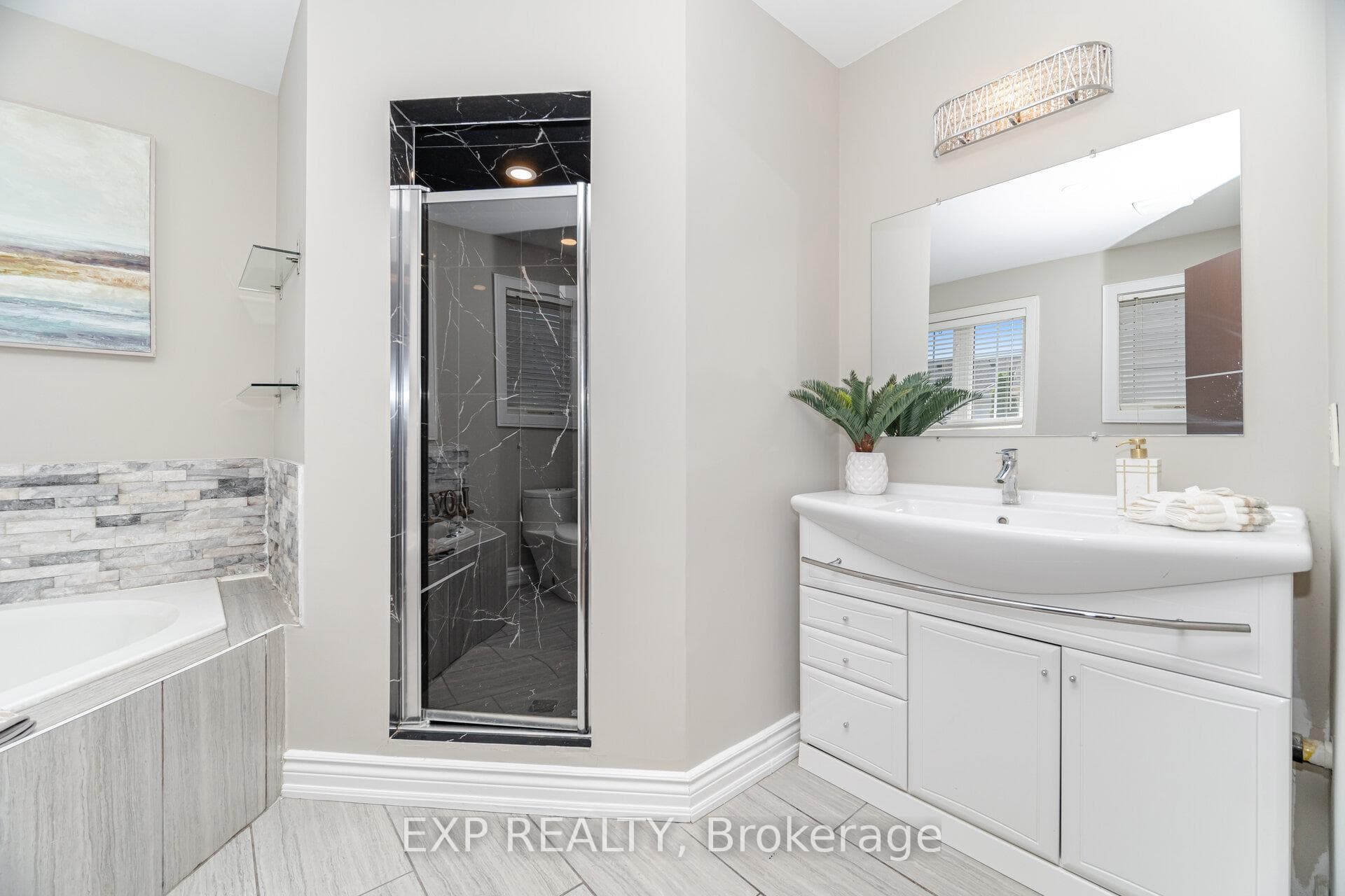 160 DIXON Drive photo 29