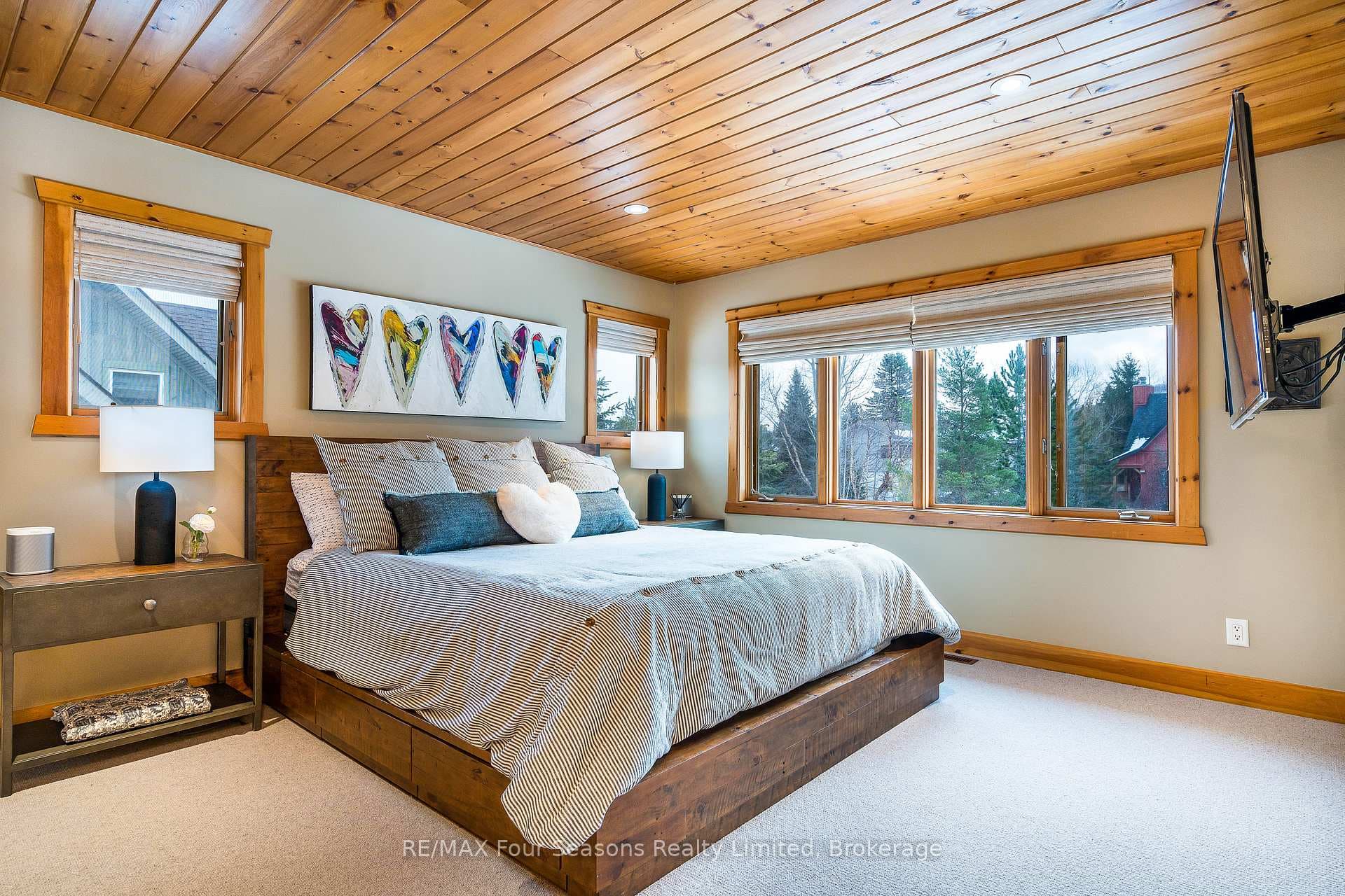 140 Alexandra Way photo 19
