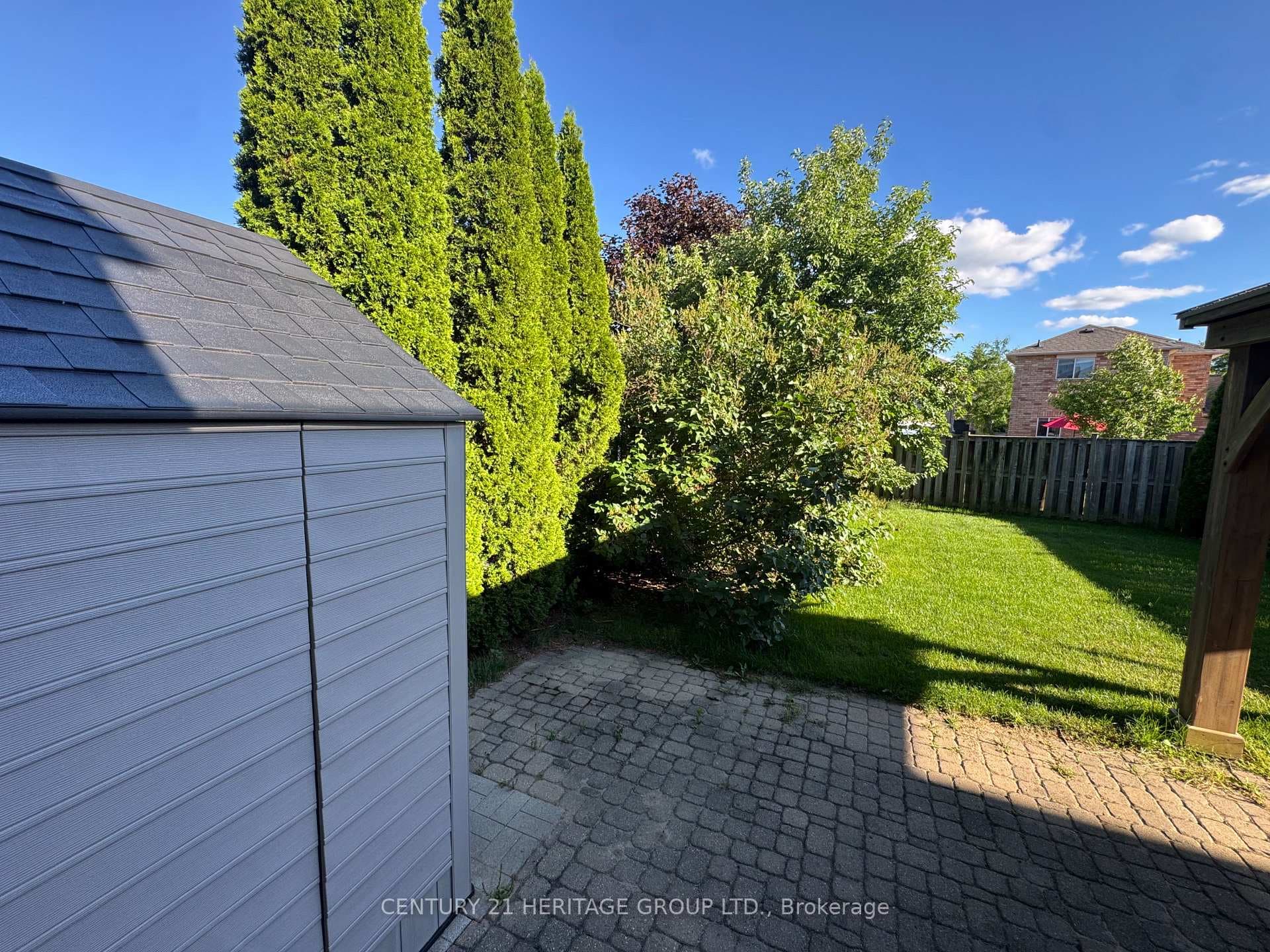 82 Kenwell Crescent photo 21