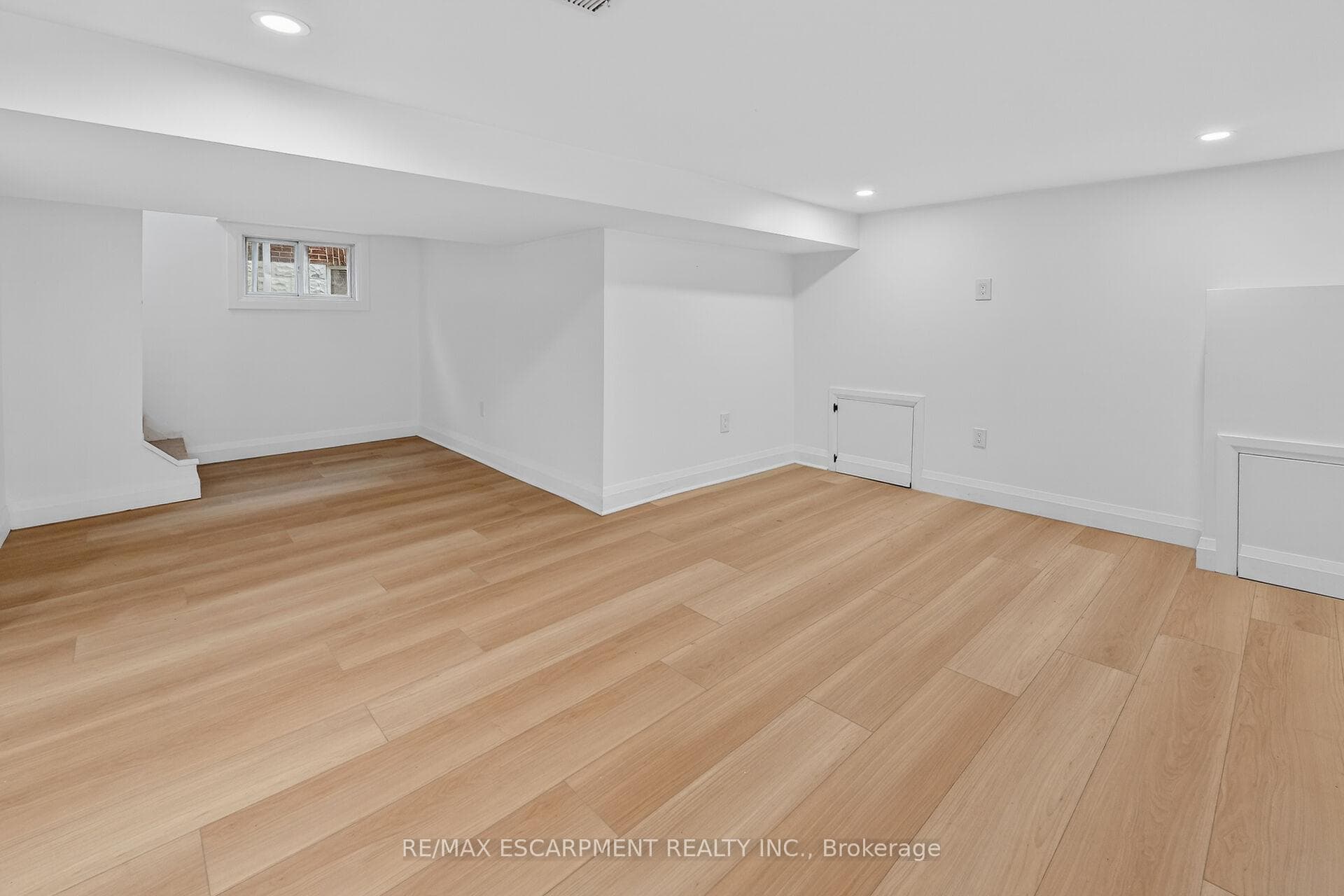 101 Houghton Avenue photo 27