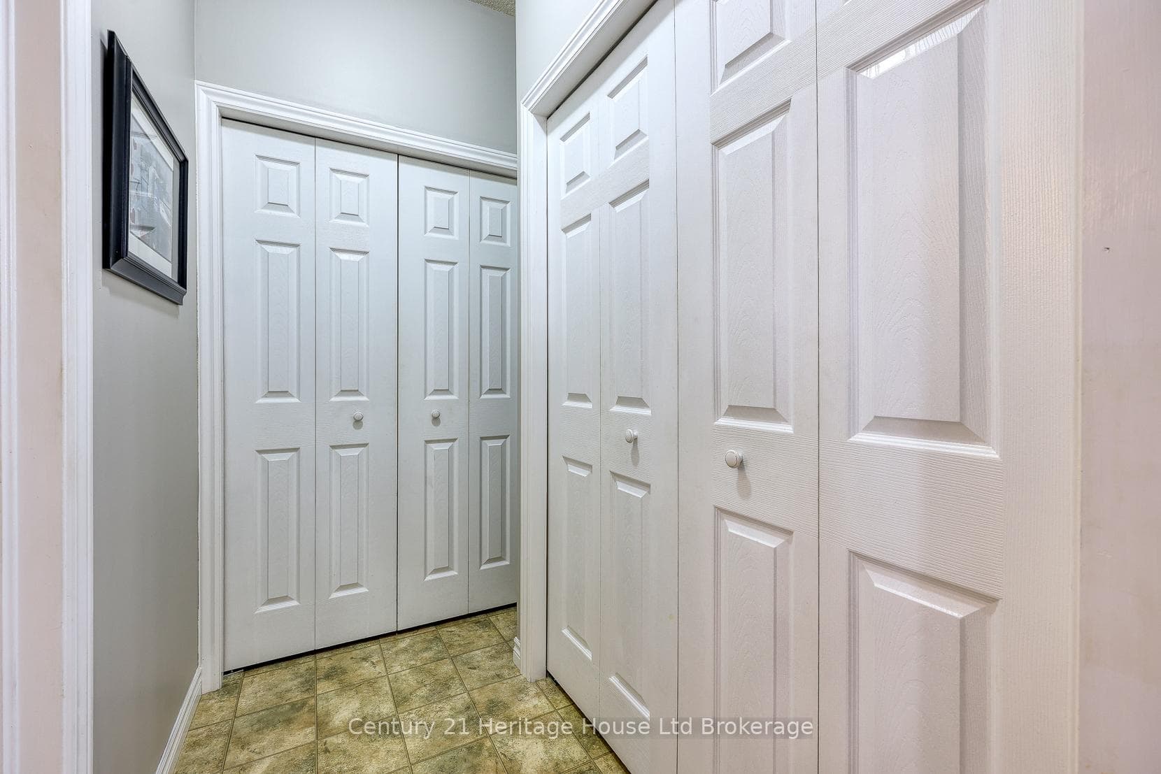 663 Southwood Way Unit 4 photo 25