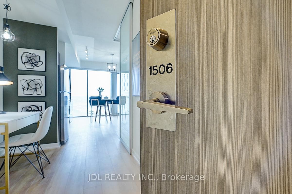 390 CHERRY Street Unit 1506 photo 4