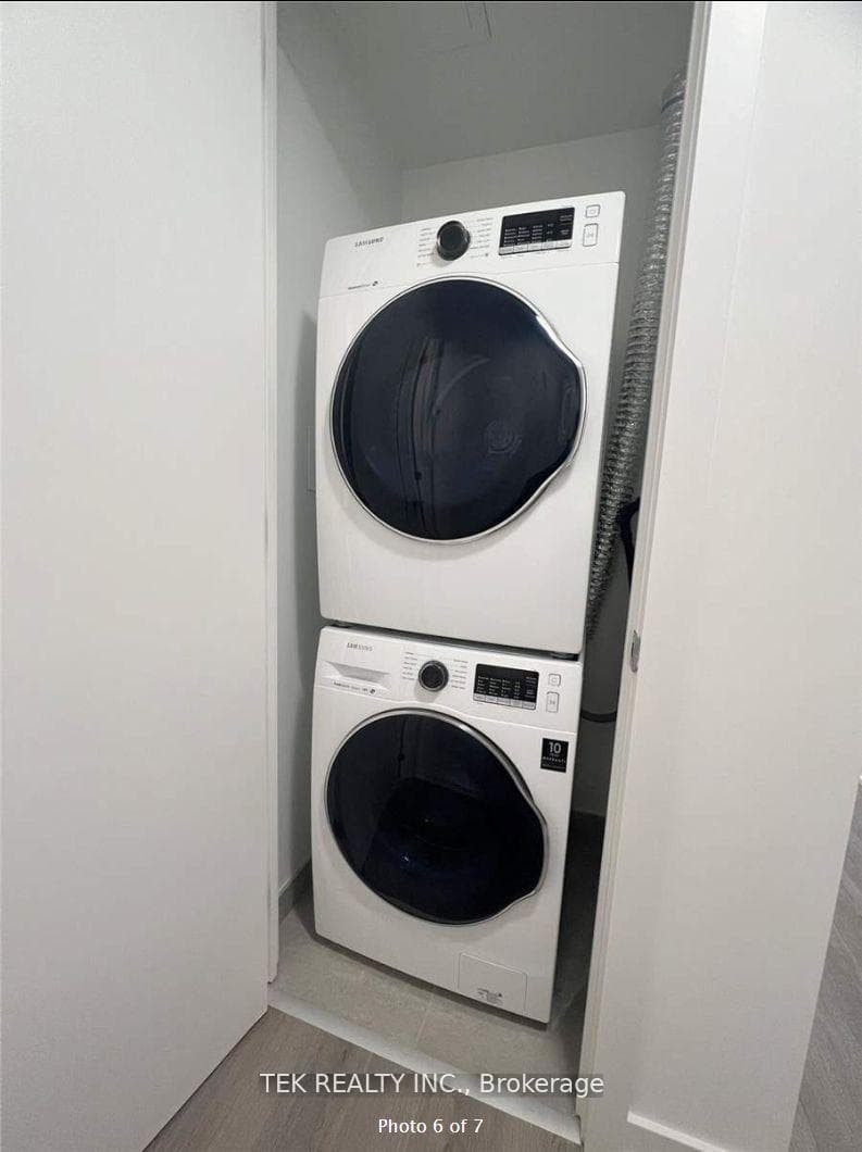 357 King Street Unit 1004 photo 6