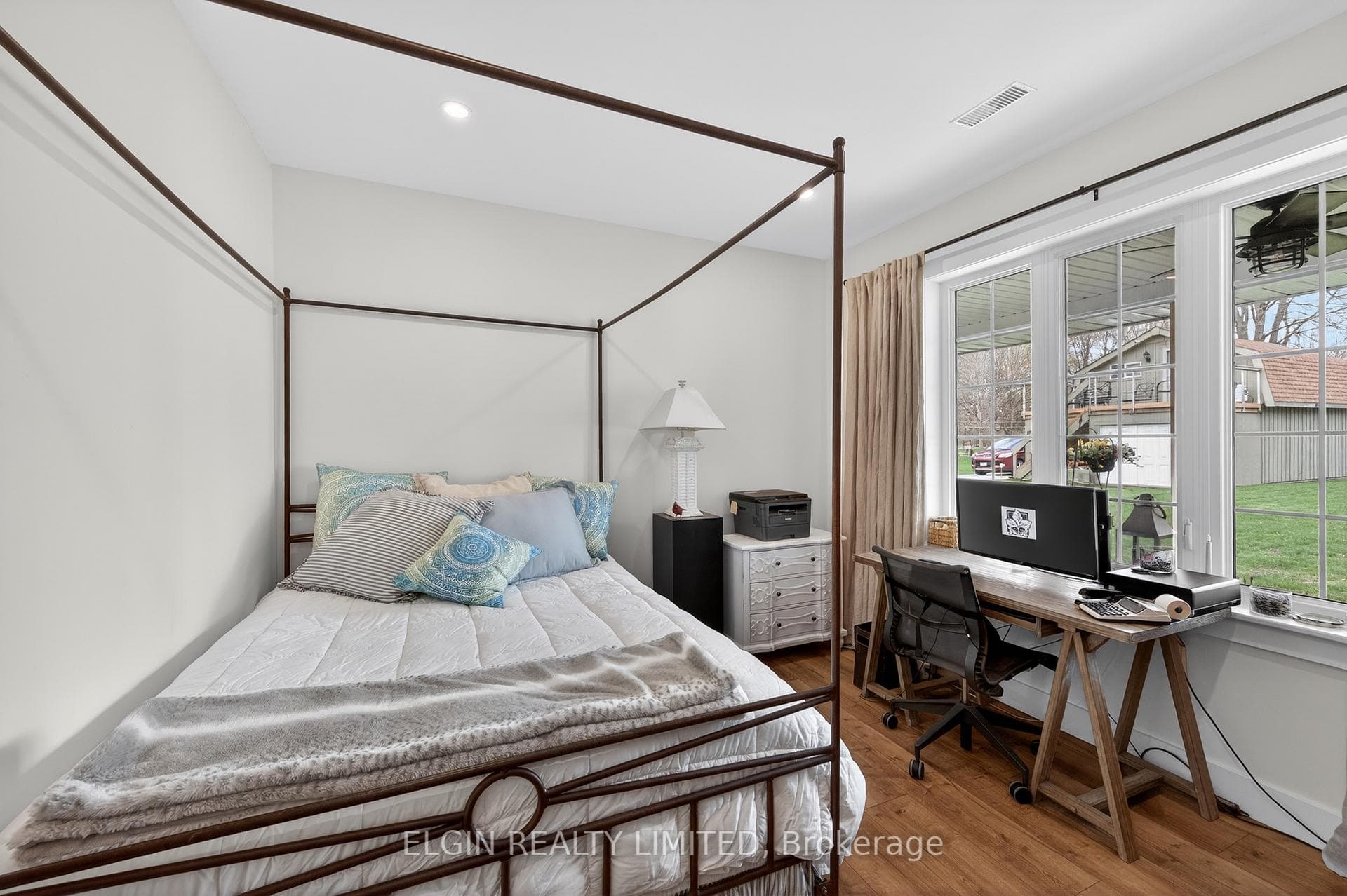 283 Mank Street photo 33