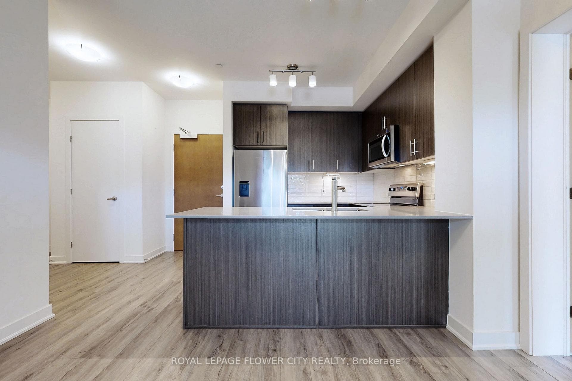 320 Plains Road Unit 106 photo 12