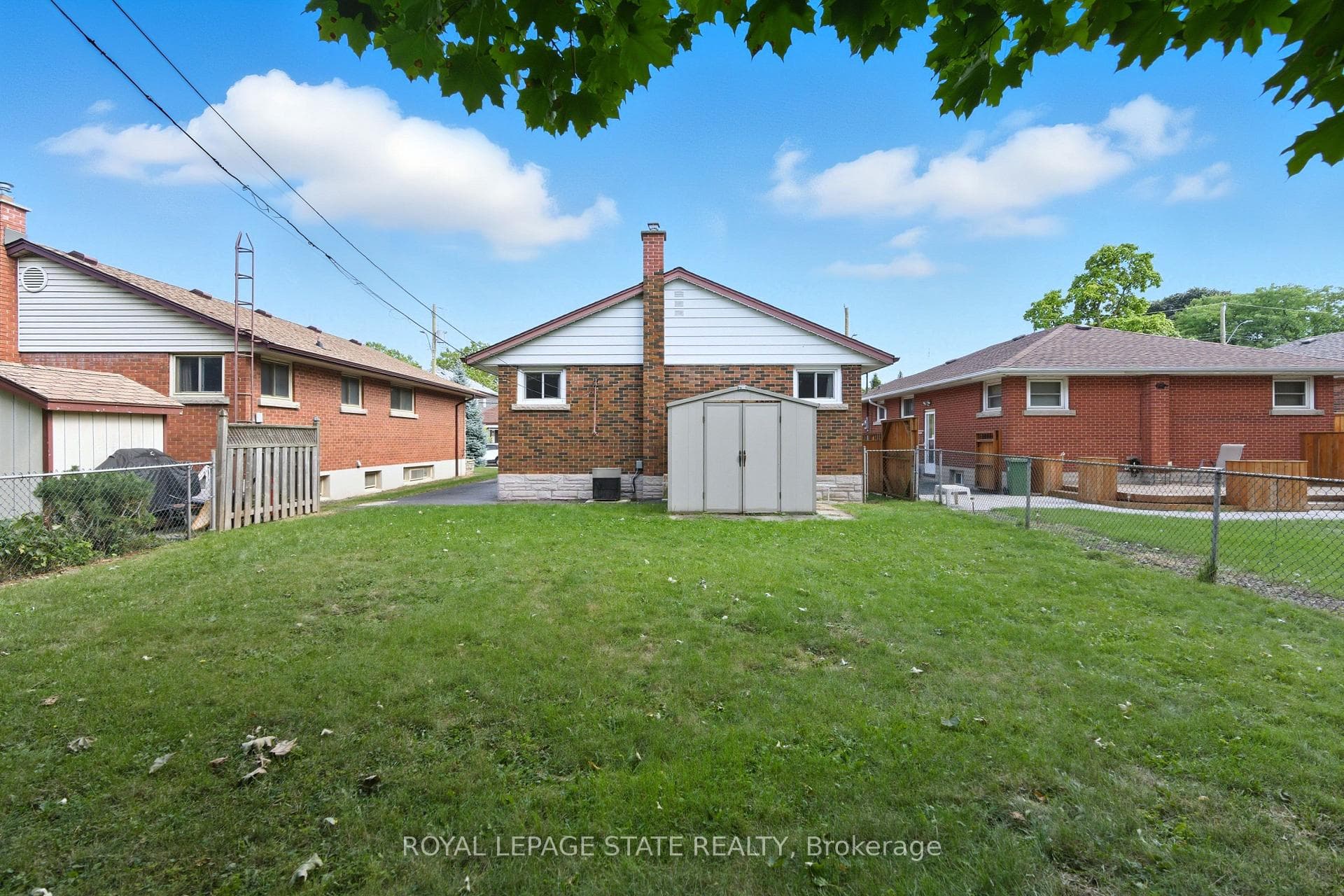 98 East 16th Street photo 36