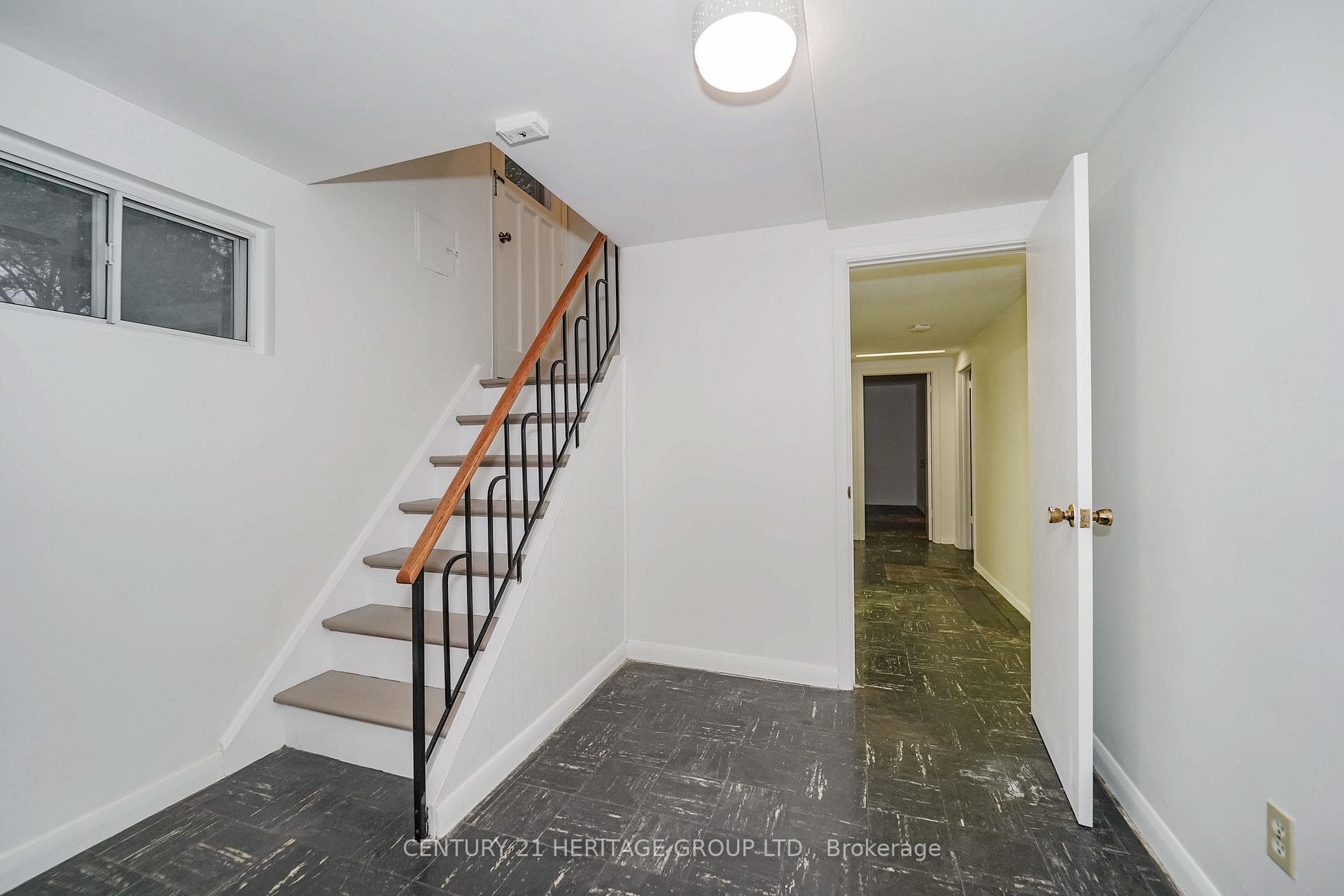 35 Caswell Drive photo 24