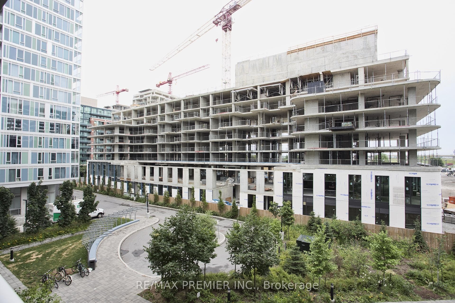 565 Wilson Avenue Unit 319W photo 20