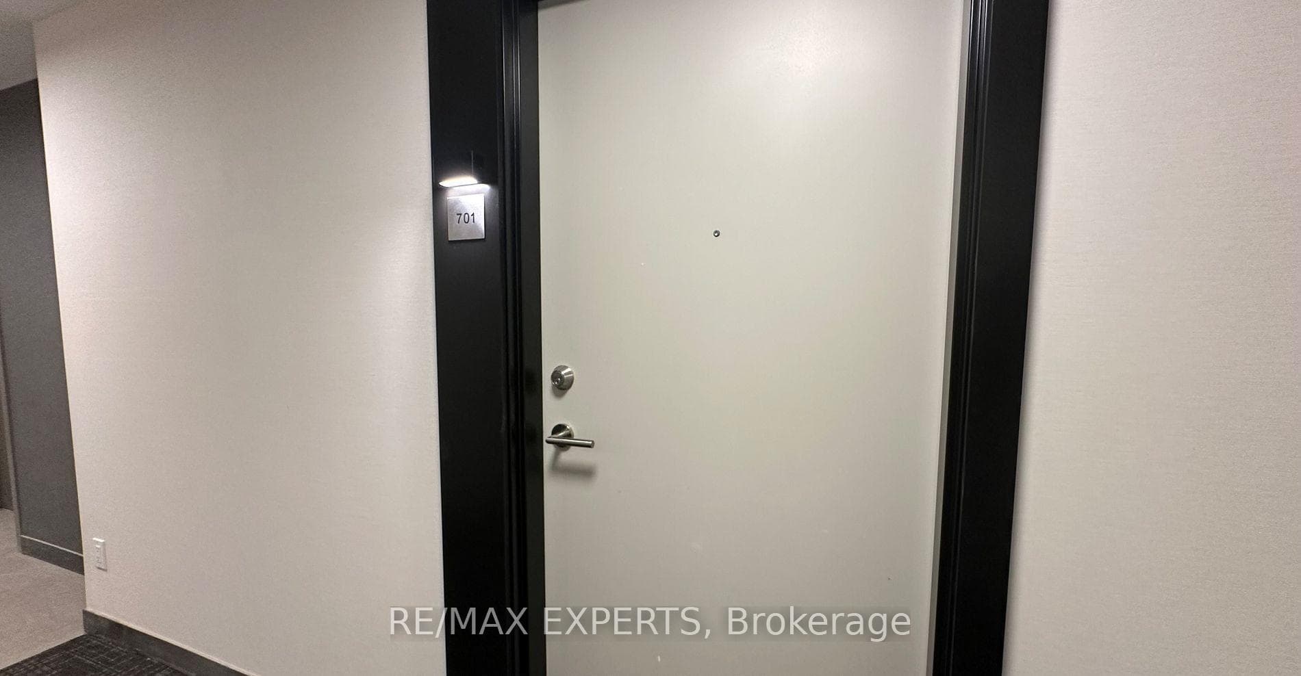6 David Eyer Road Unit 701 photo 8