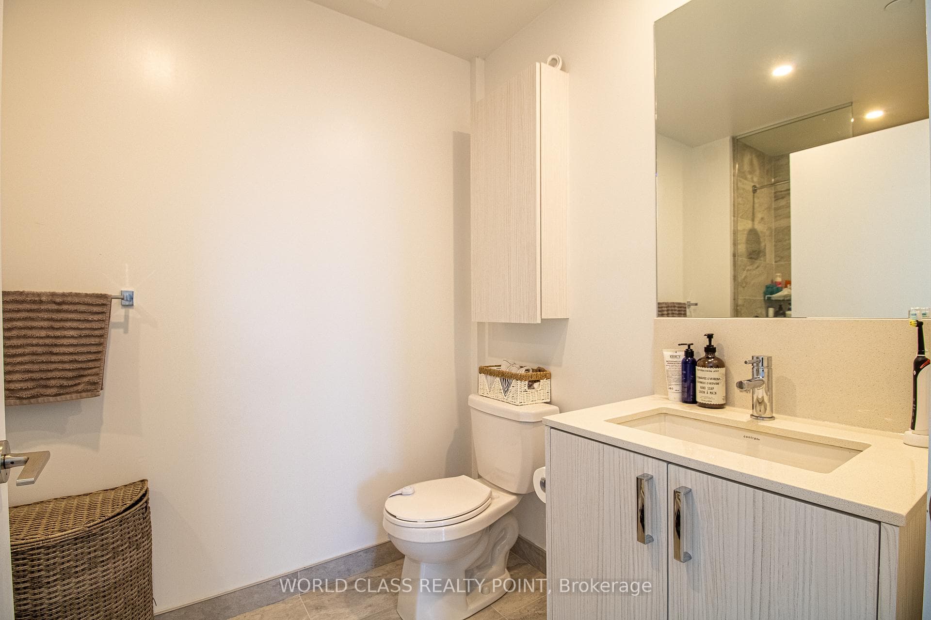 1787 St. Clair Avenue Unit 906 photo 13