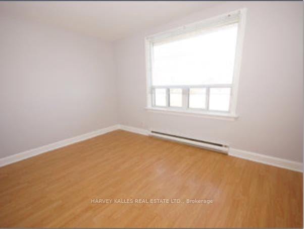 6 Croydon Road Unit 4 photo 5
