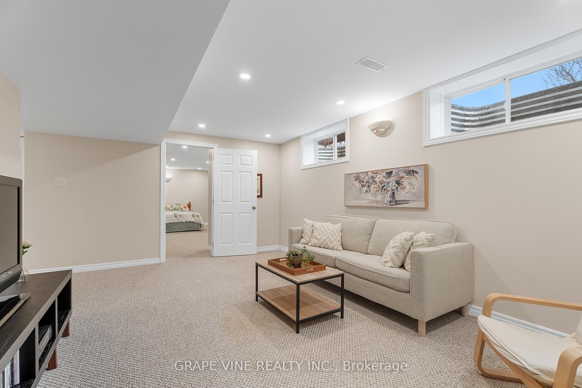 67 Gleeson Way photo 32