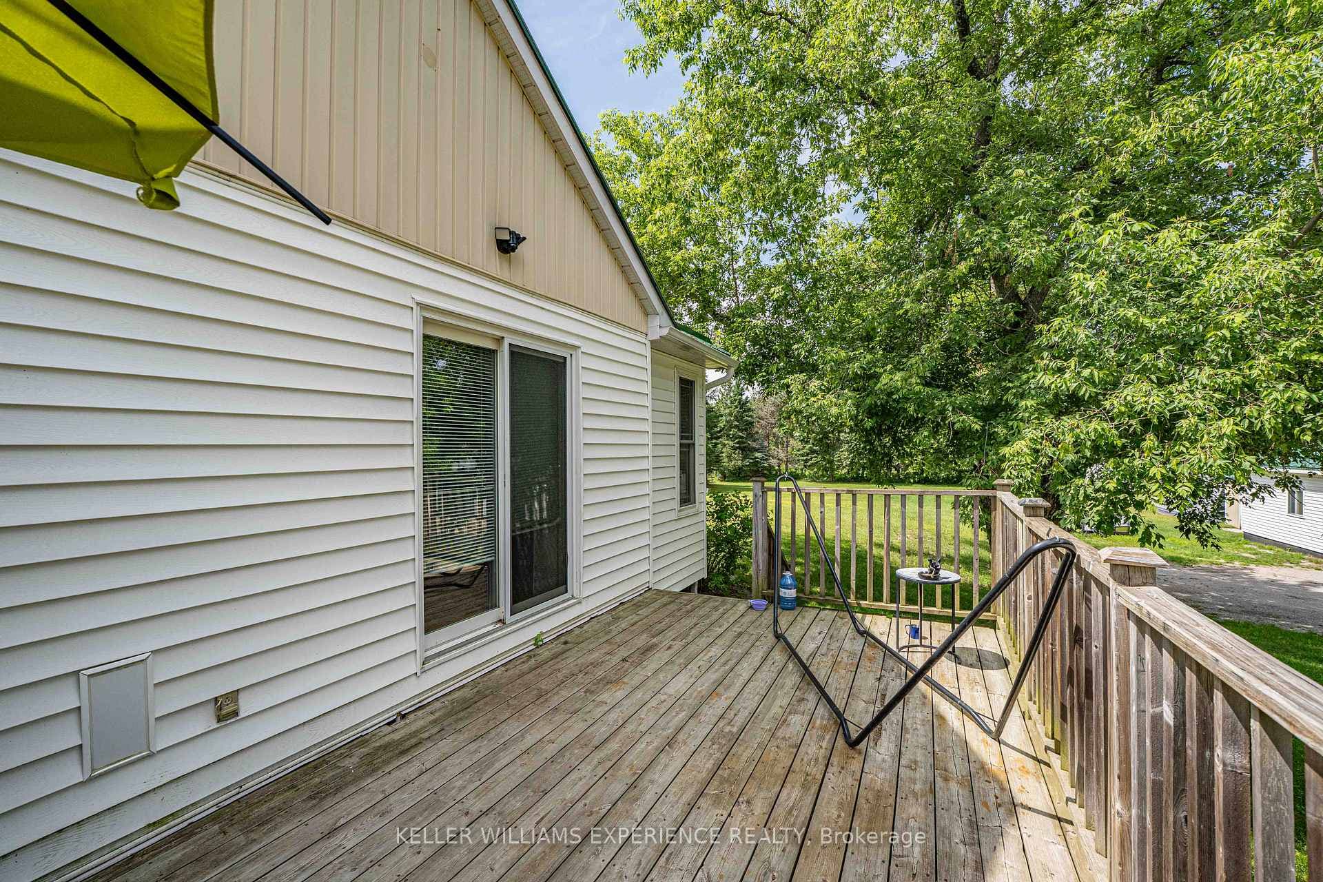 3514 PENETANGUISHENE Road photo 12