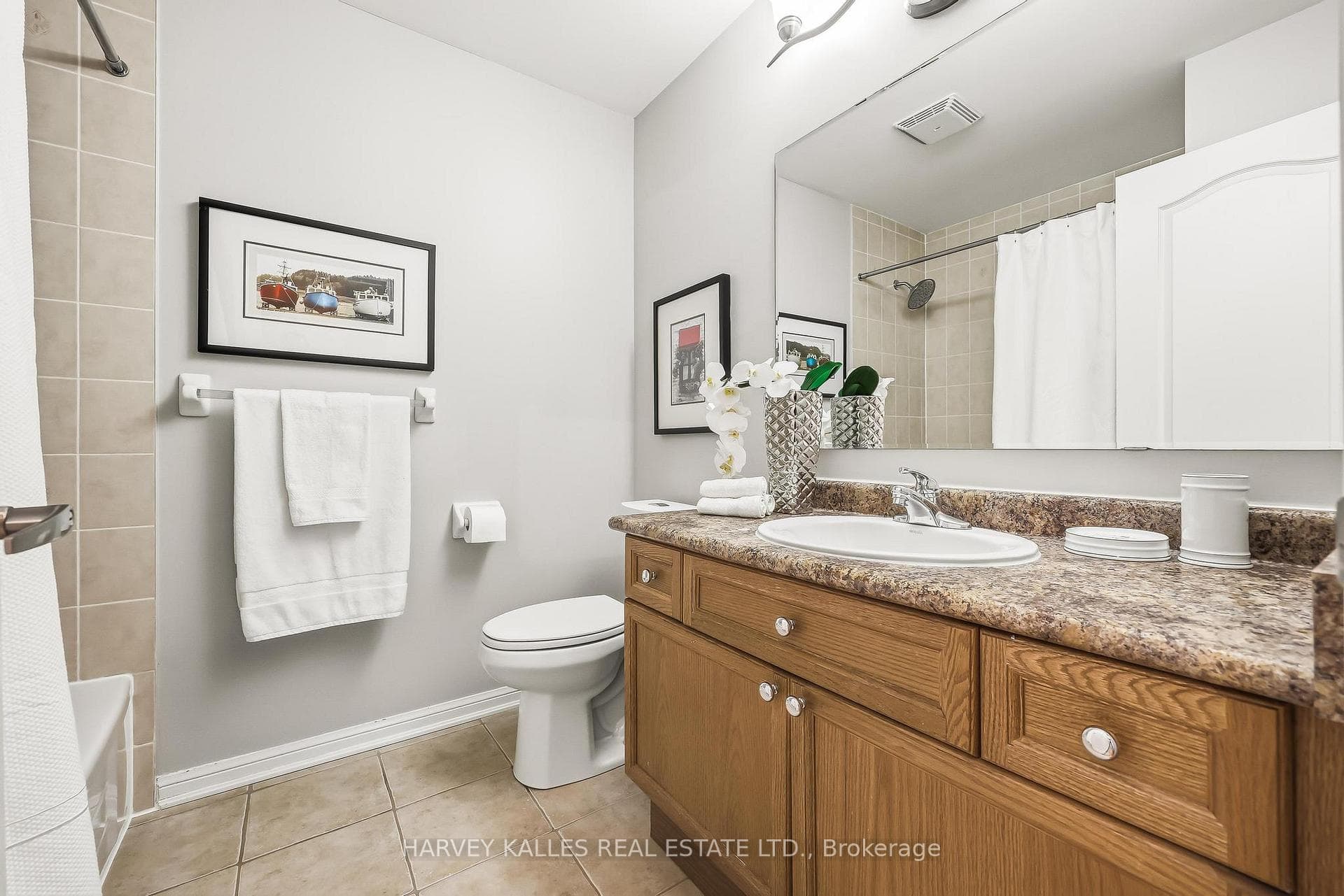 10 Dougherty Crescent photo 17