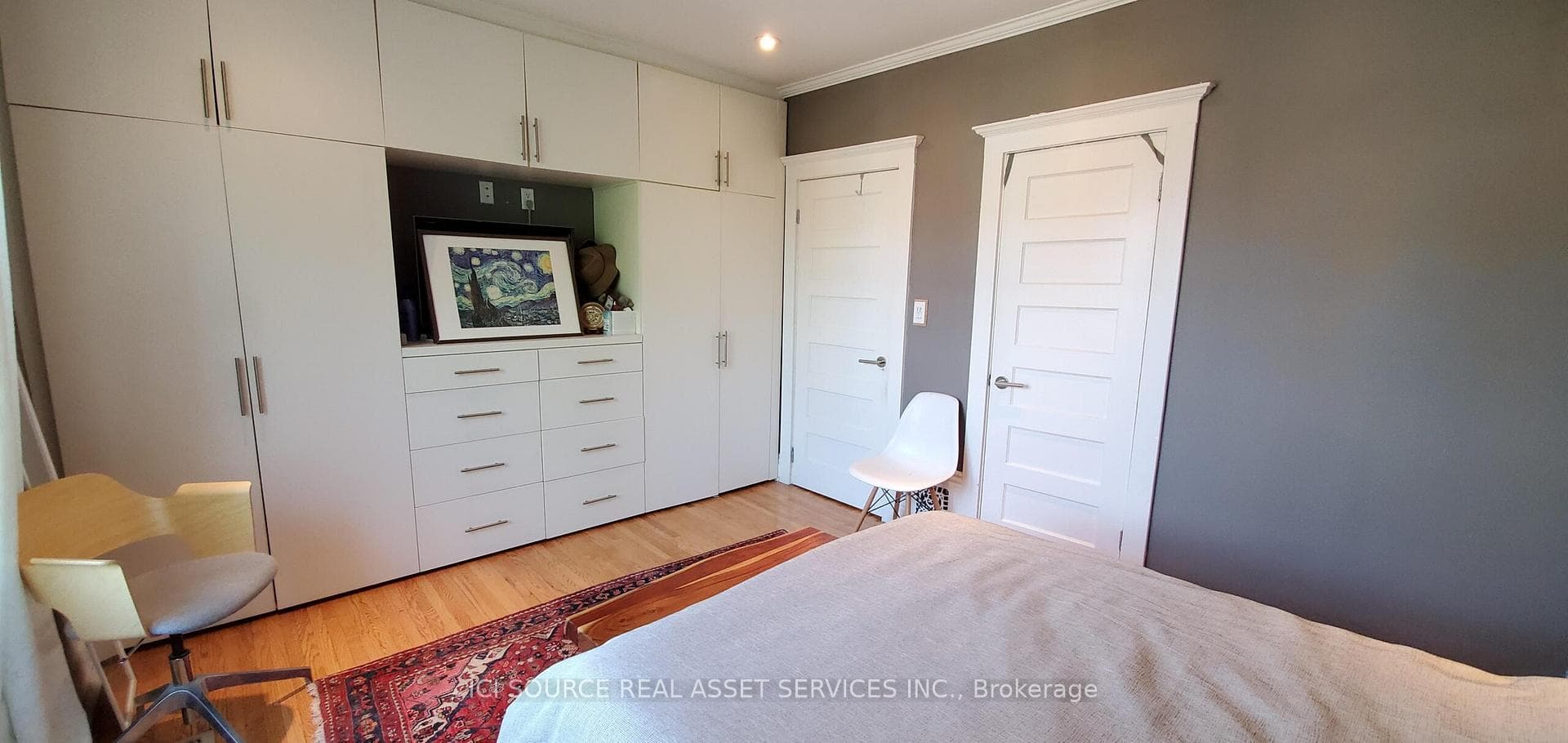 606 Gladstone Avenue photo 9