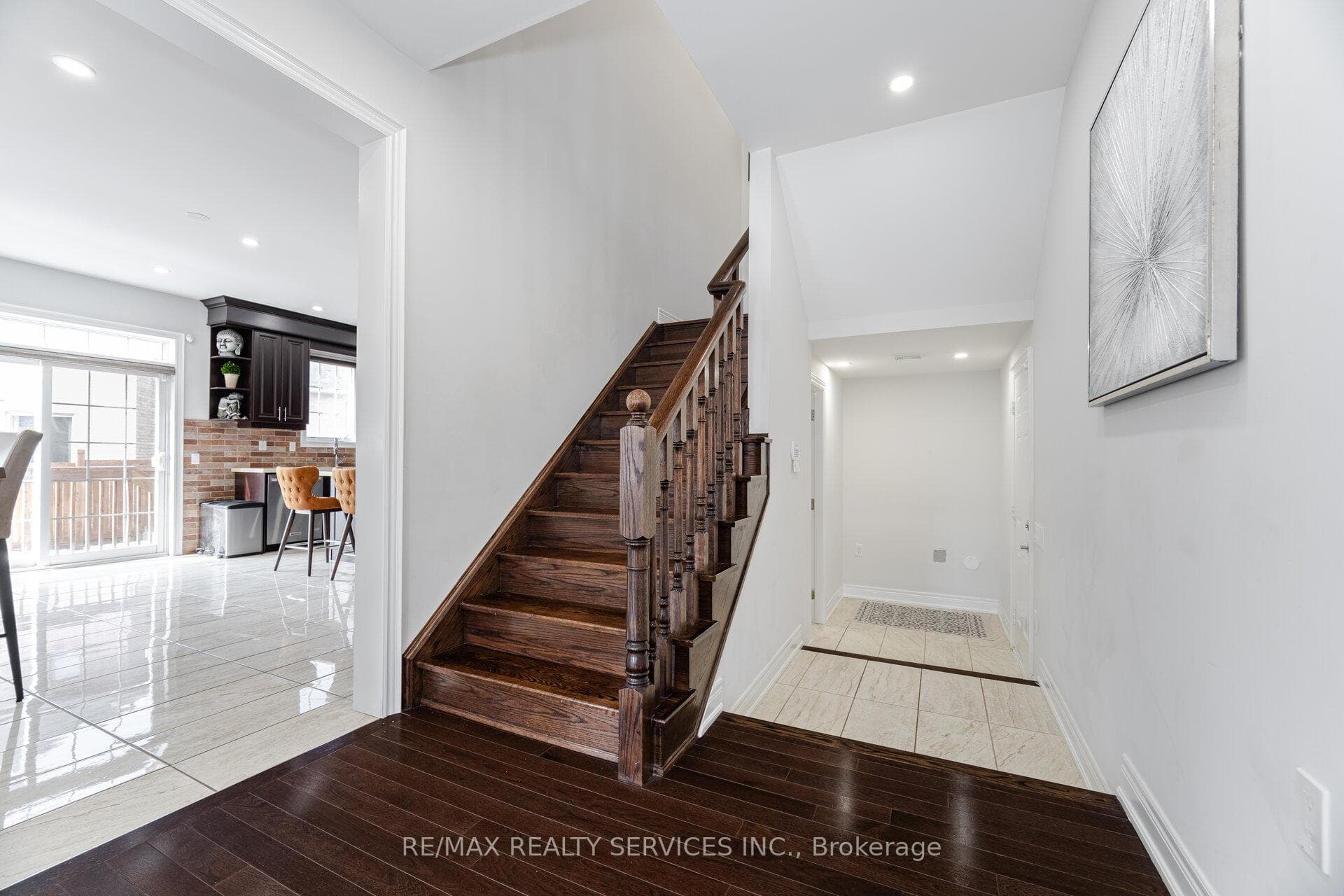 1 Brookwater Crescent photo 33