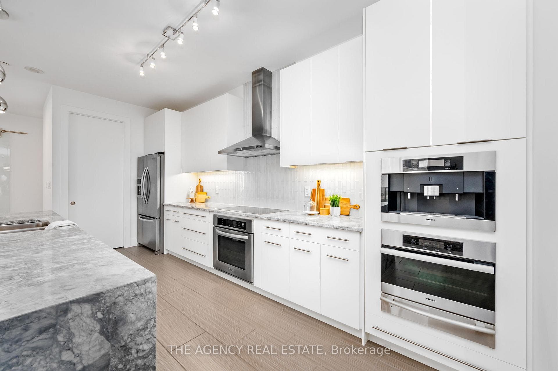 330 Ridout Street Unit 2601 photo 6