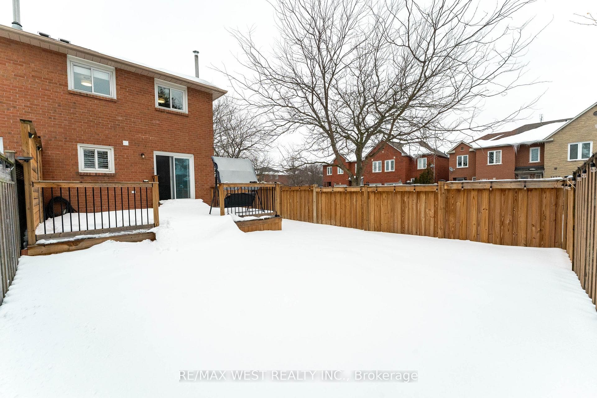 1977 Pine Grove Avenue photo 34
