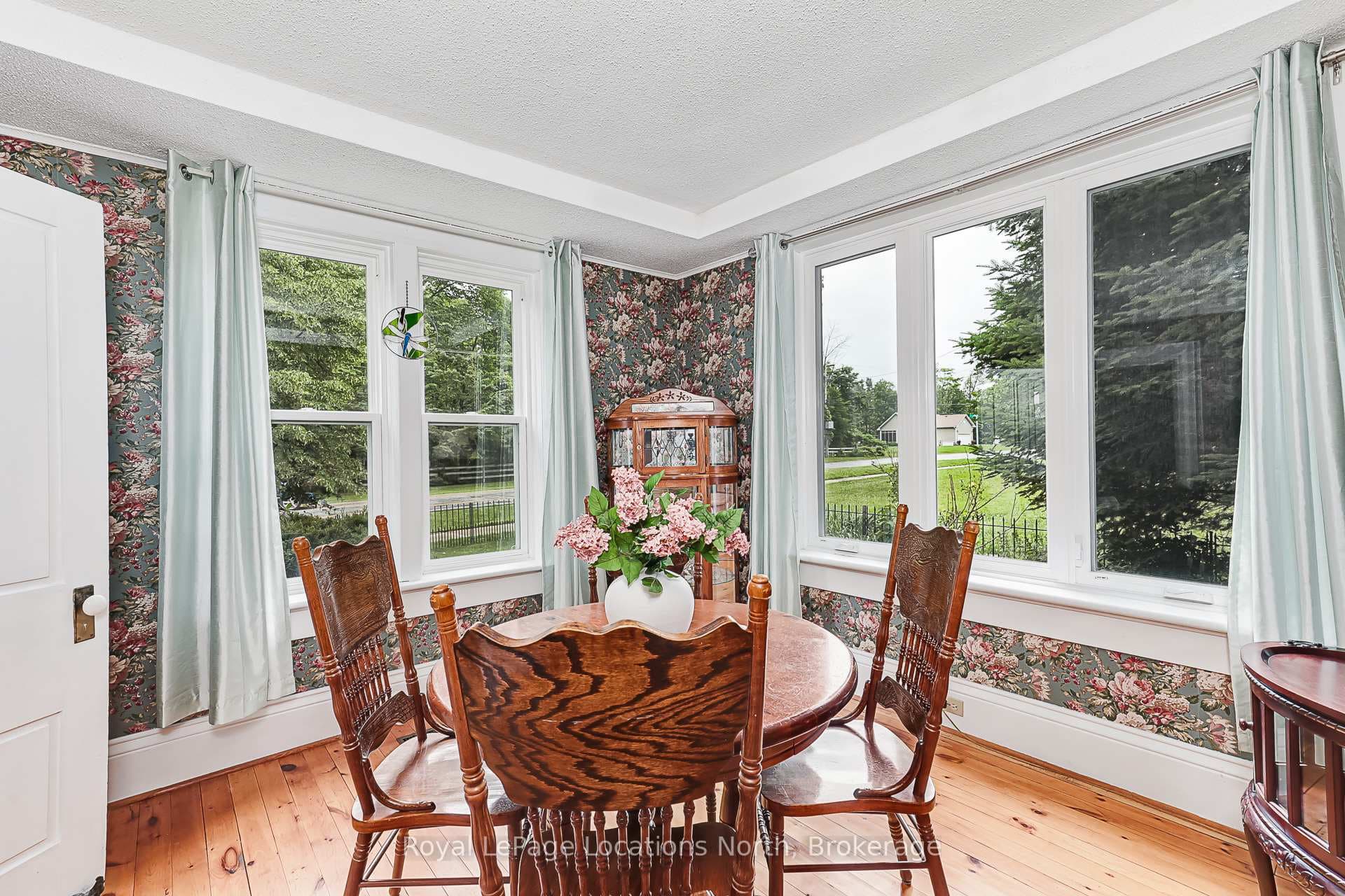 142 Marsh Street photo 8