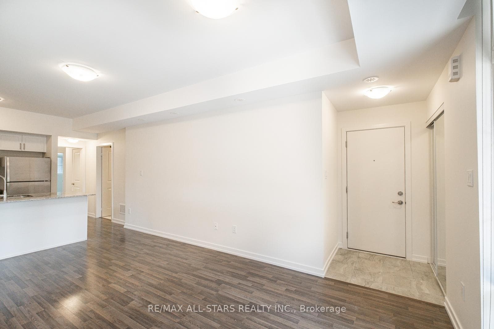 1 Whitaker Way Unit 218 photo 4