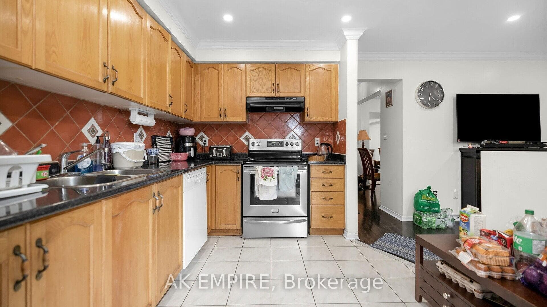 35 Malta Avenue Unit 1 photo 16