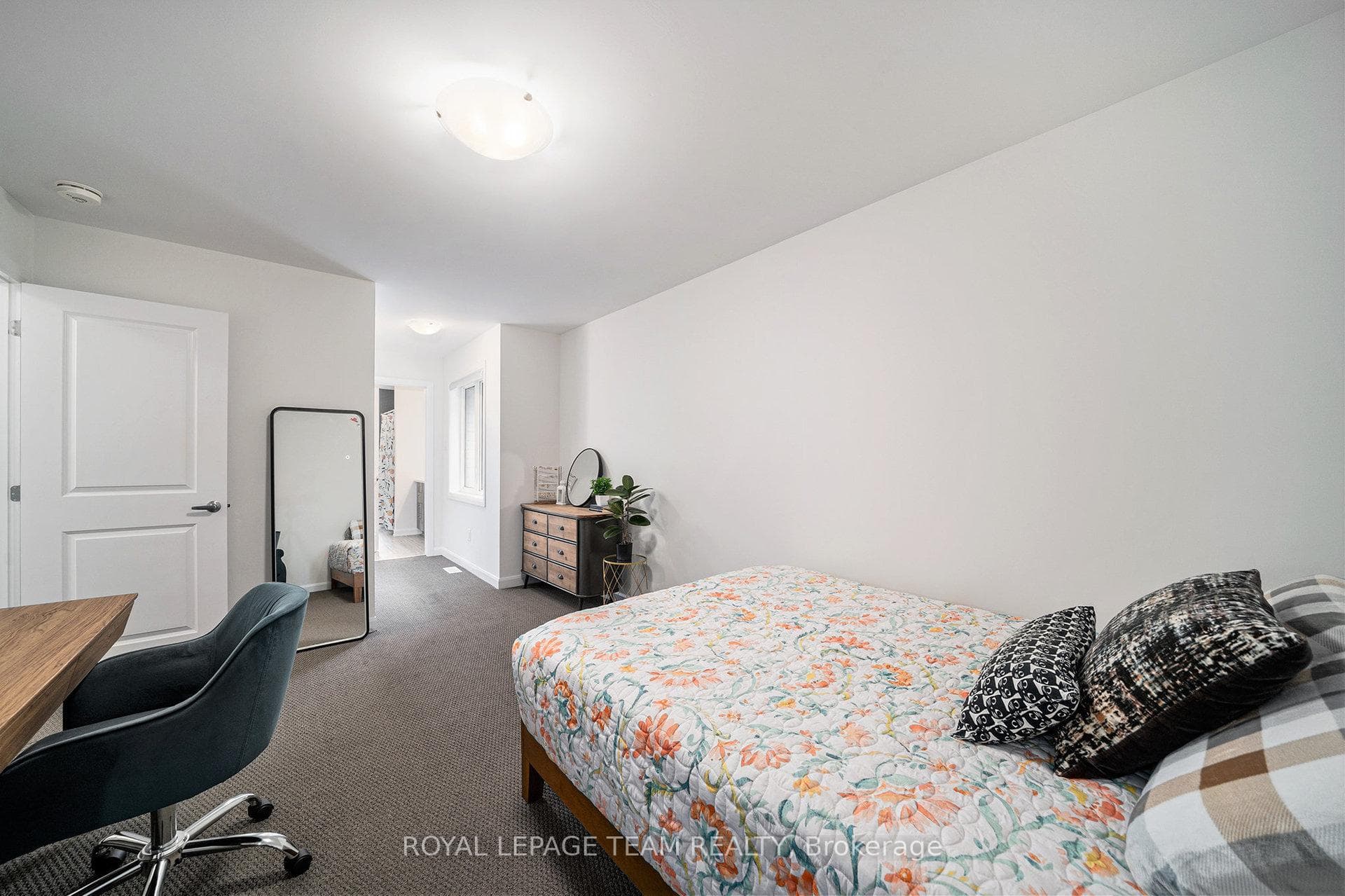 189 Lynn Coulter Street photo 23