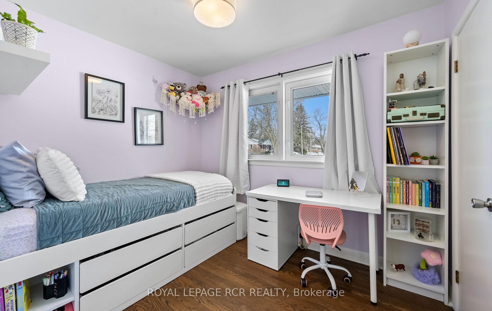 15 Banting Drive photo 23
