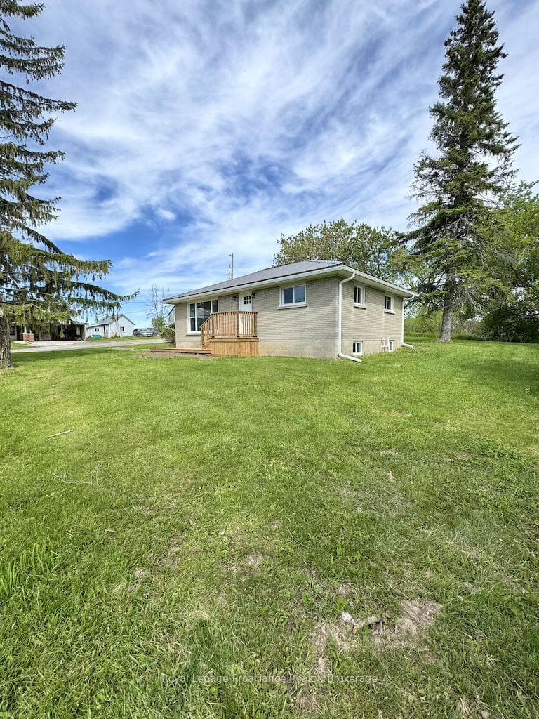 886D Grills Road photo 2